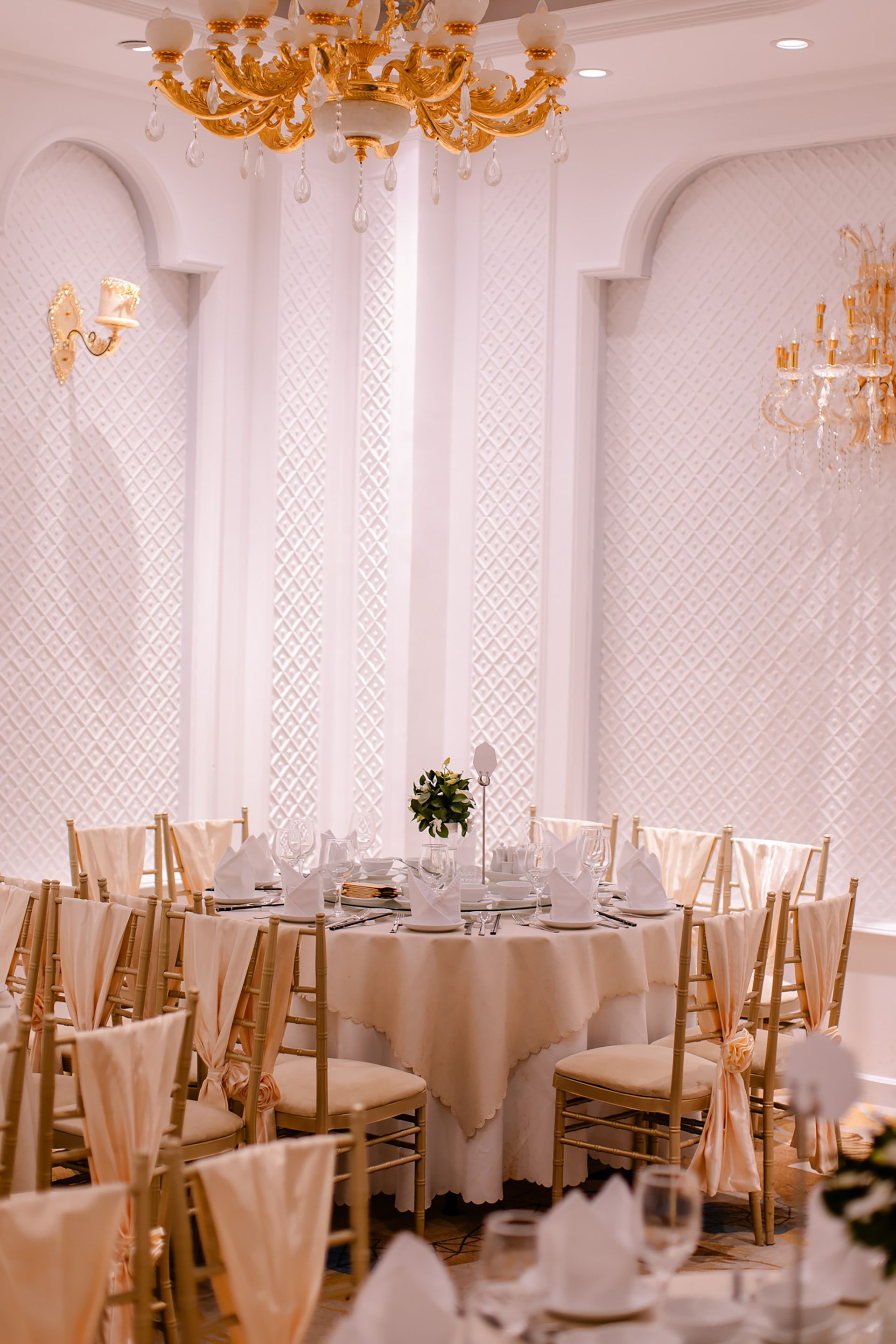 Elegant wedding reception dining setup